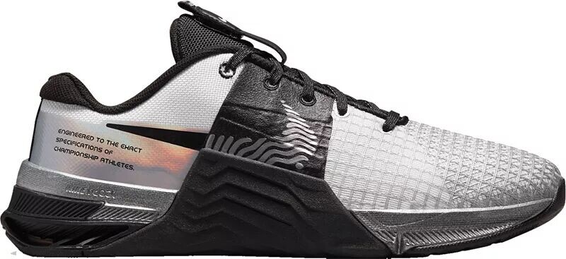 

Женские кроссовки премиум-класса Nike Metcon 8