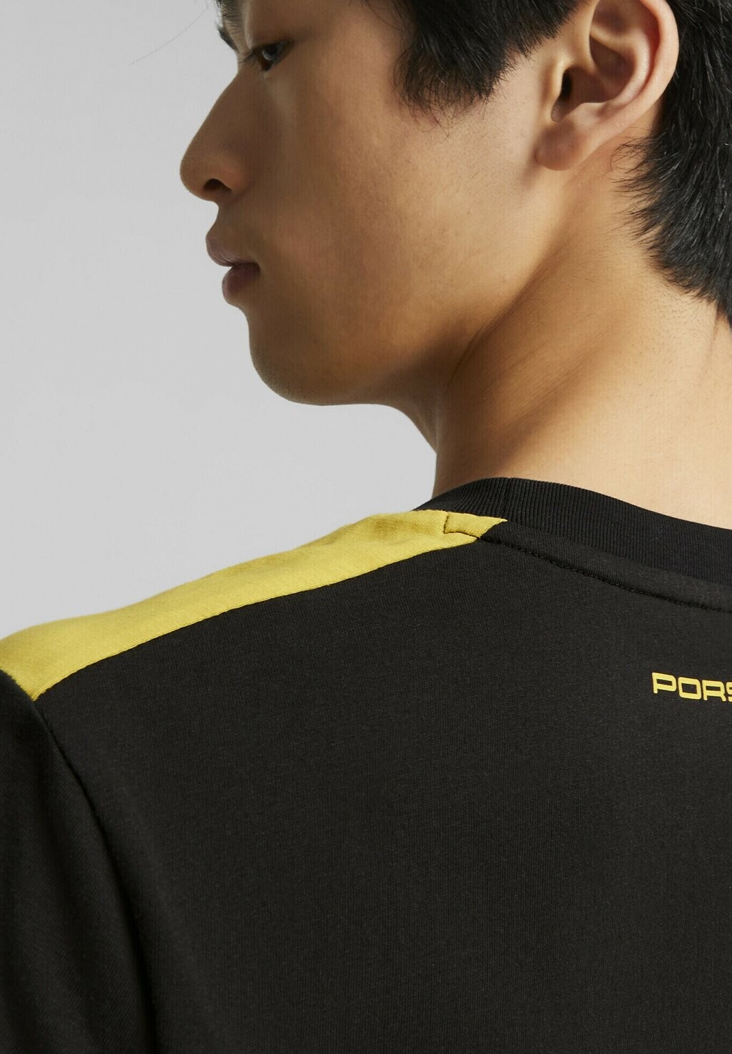 

Футболка с принтом Puma, черный