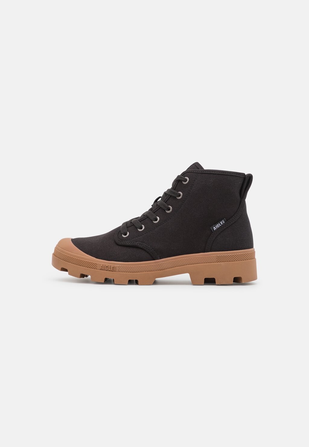 

Высокие кроссовки Aigle, черный