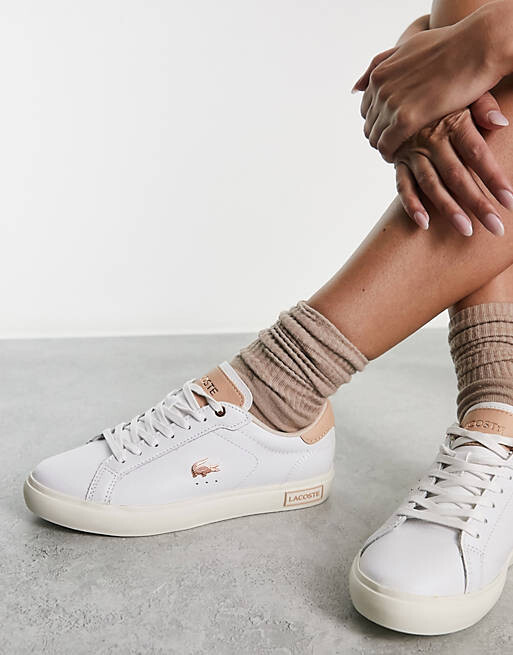

Бело-розовые кроссовки Lacoste Powercourt