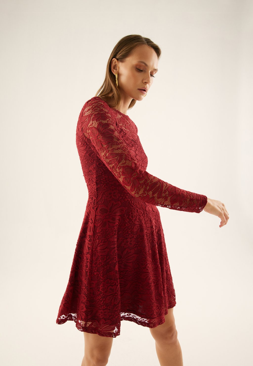 Элегантное платье Anna Field, красное