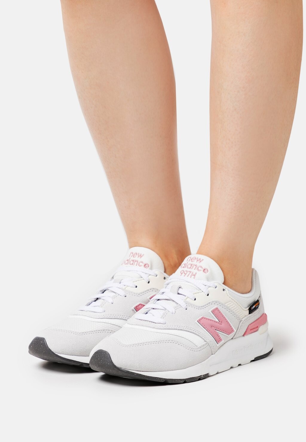 

Кроссовки New Balance