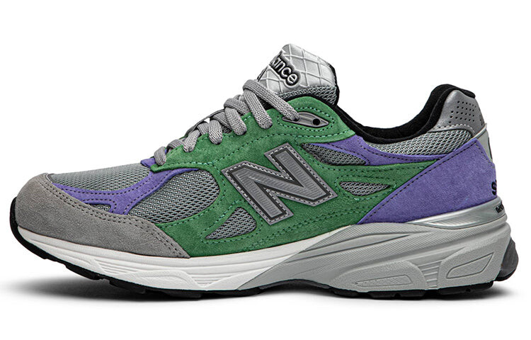 

Кроссовки New Balance Stray Rats x 990 v3