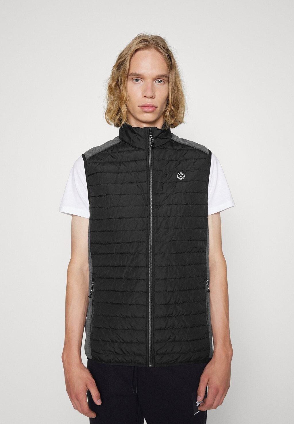 

Без рукавов MULTI BODYWARMER COLLAR NOOS Jack & Jones, черный/серый меланж