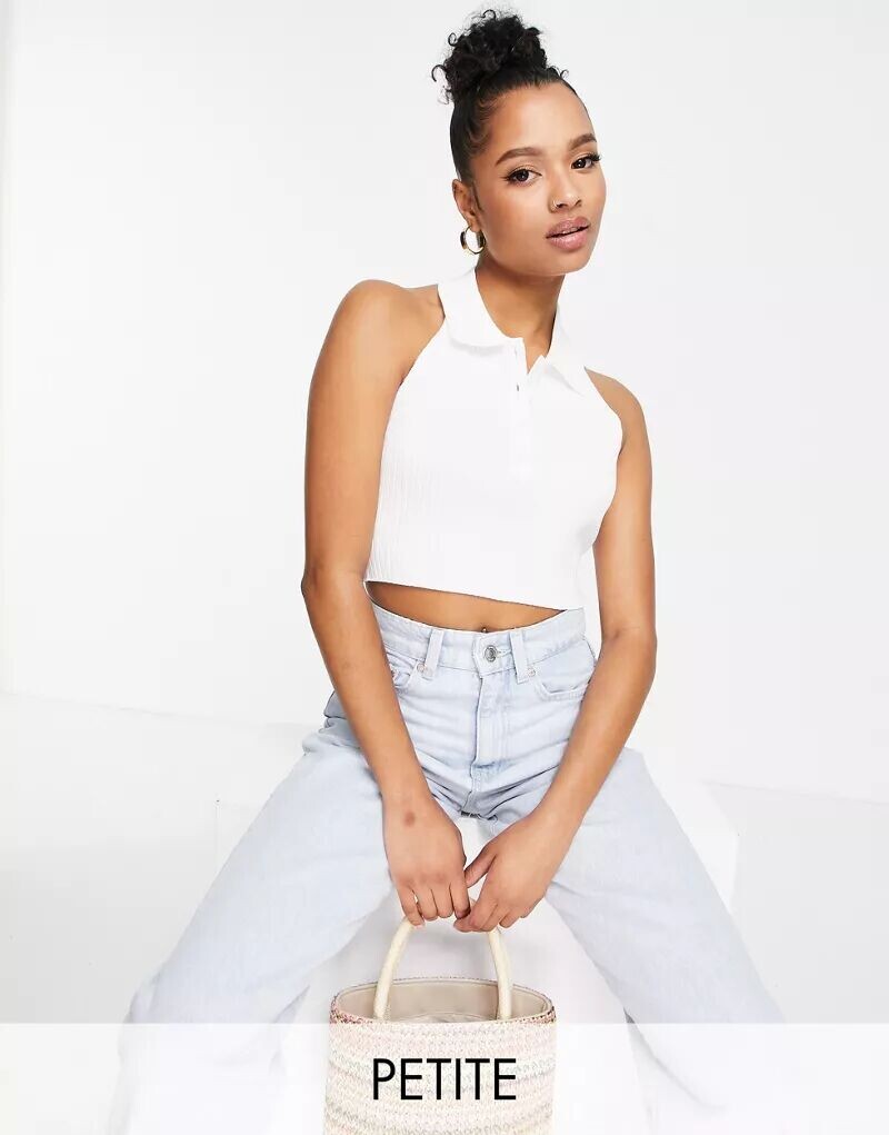 

Белый укороченный топ с воротником-бретелькой и лацканами Missguided