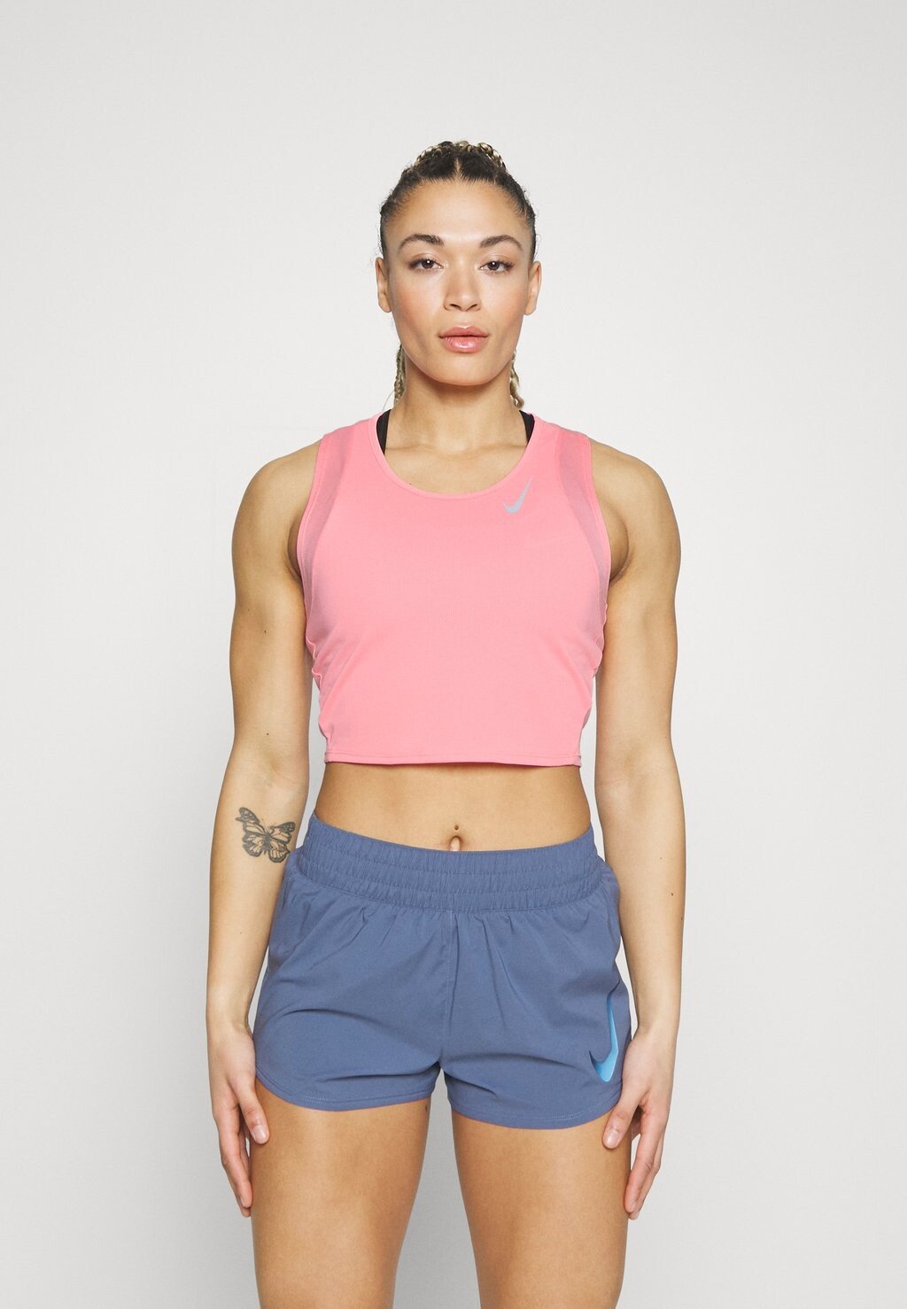 

Топ Nike