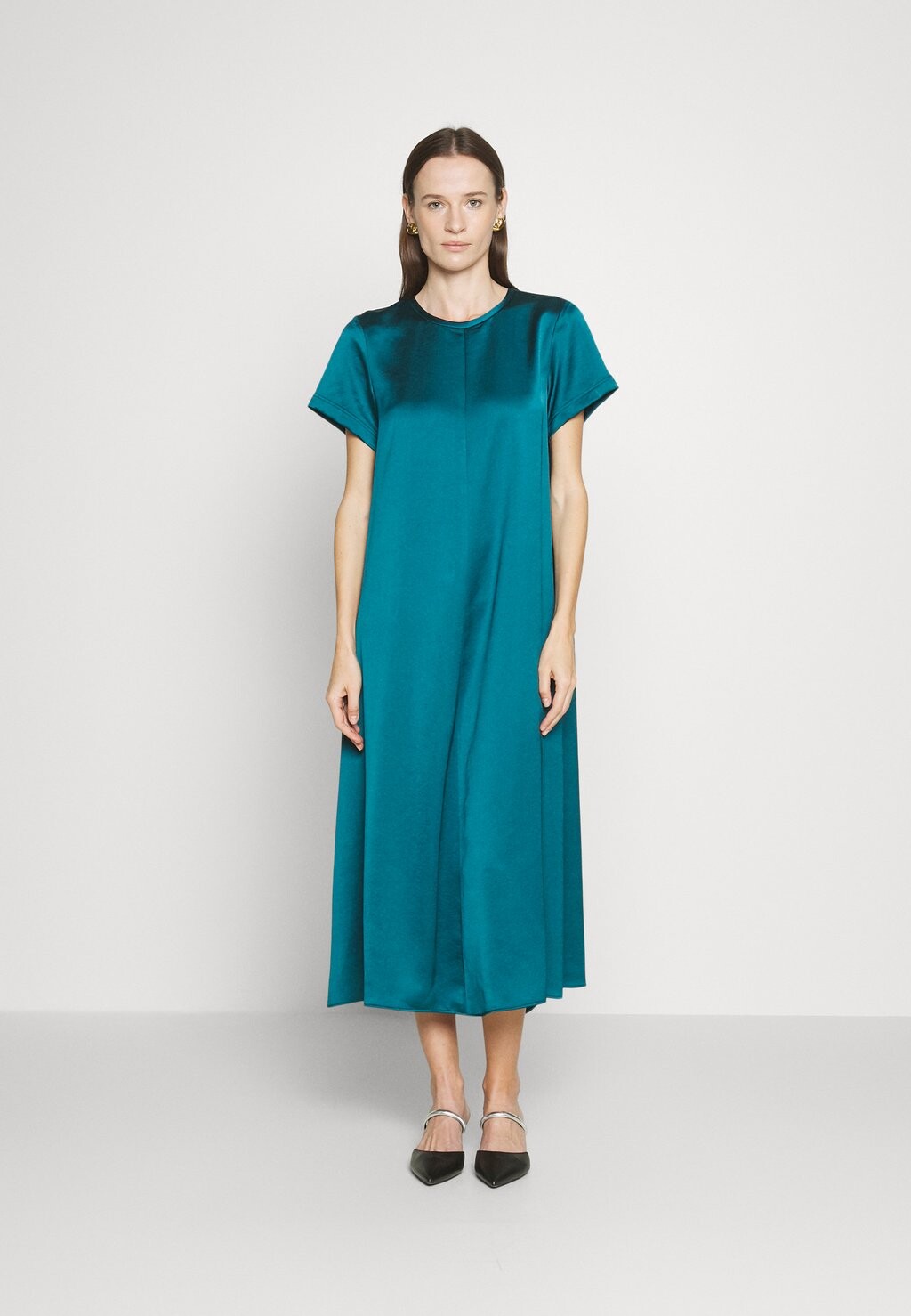 

Летнее платье WEEKEND MaxMara