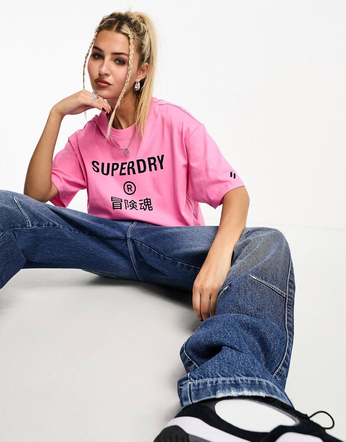 

Розовая спортивная футболка Superdry Code Core, Розовый