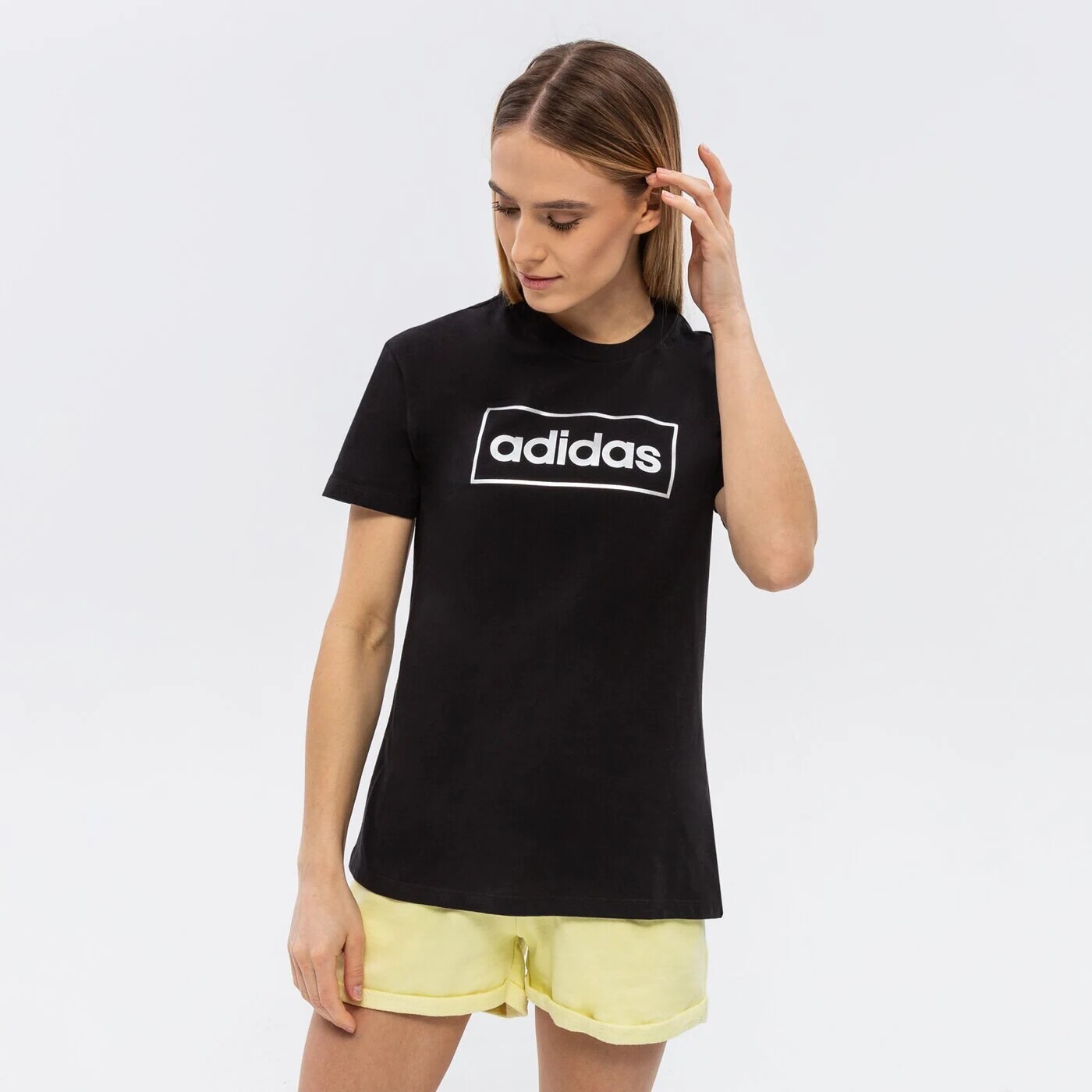 

Футболка Adidas, черный