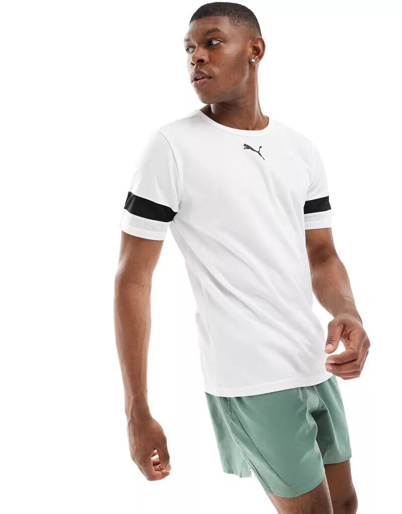 

Белая футболка PUMA Football Rise