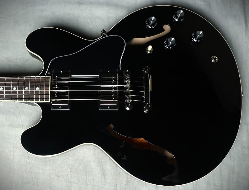 

Электрогитара Gibson ES-335 2023 Vintage Ebony