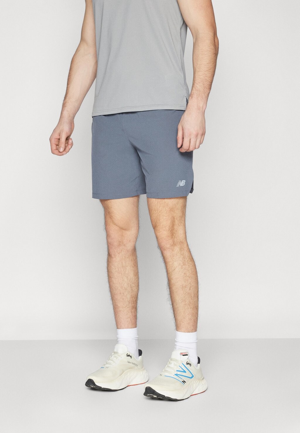 

Спортивные шорты SEAMLESS SHORT New Balance, цвет graphite