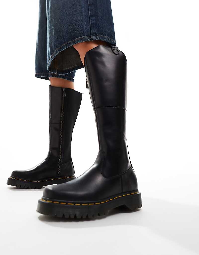 

Черные кожаные ботинки для верховой езды Dr Martens Amaayah Hi