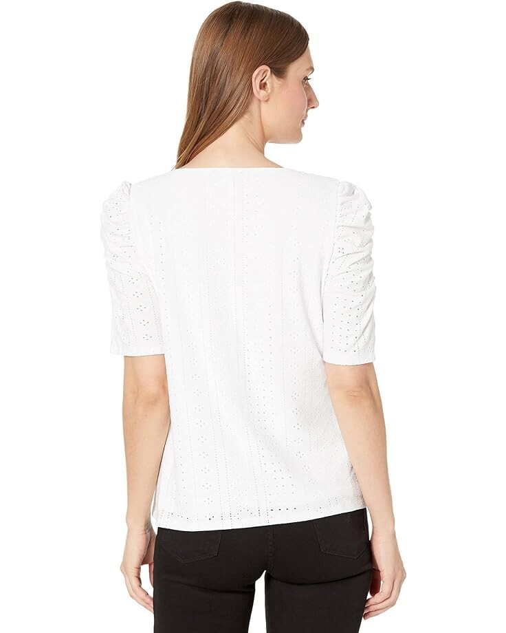 

Топ Vince Camuto Short Sleeve Ruched Knit Eyelet Top, цвет Ultra White
