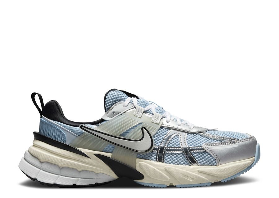 

Кроссовки Nike Wmns V2K Run, цвет Psychic Blue Metallic Silver