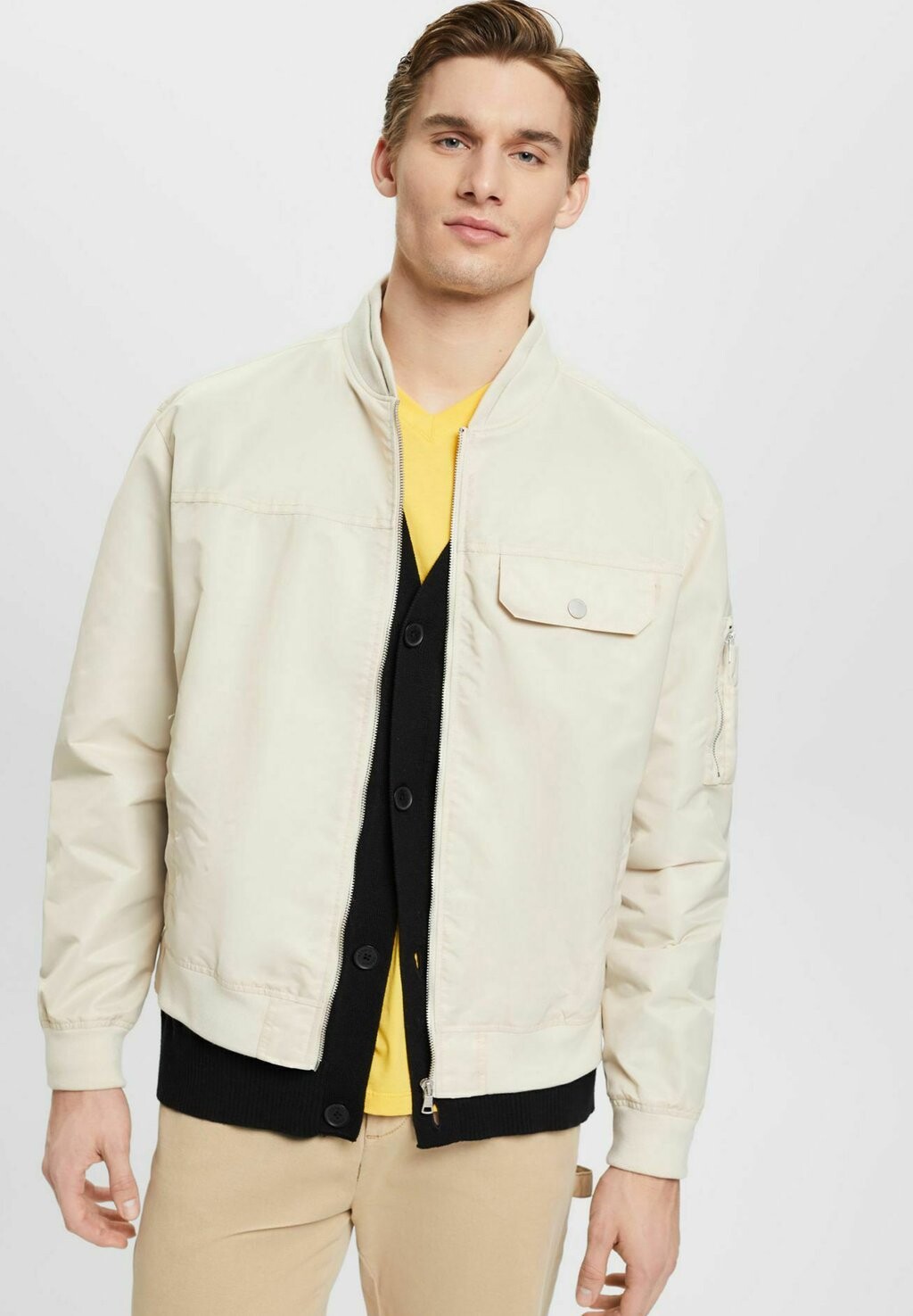 

Бомбер Esprit