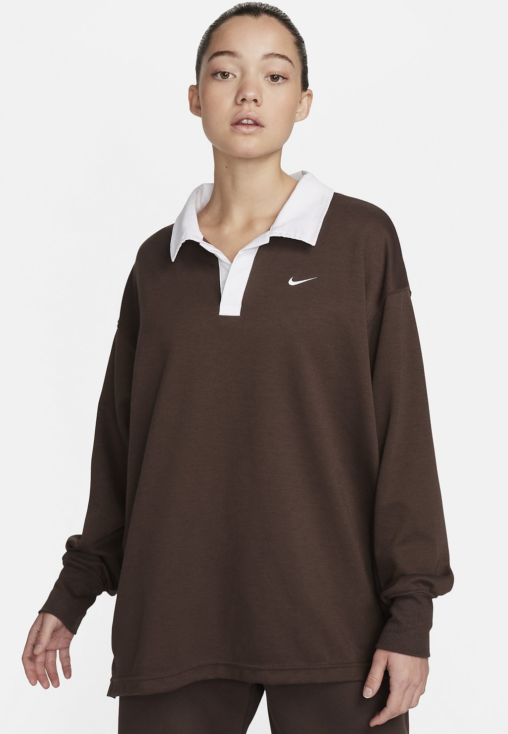 Рубашка-поло ESSENTIAL Nike Sportswear, цвет baroque brown white леггинсы universa nike цвет baroque brown black