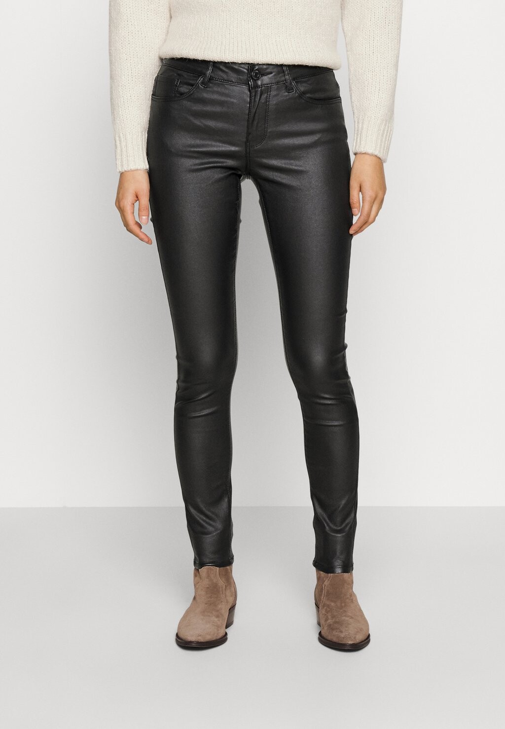 

Брюки Vero Moda, черный Vmseven Smooth Pant, черный