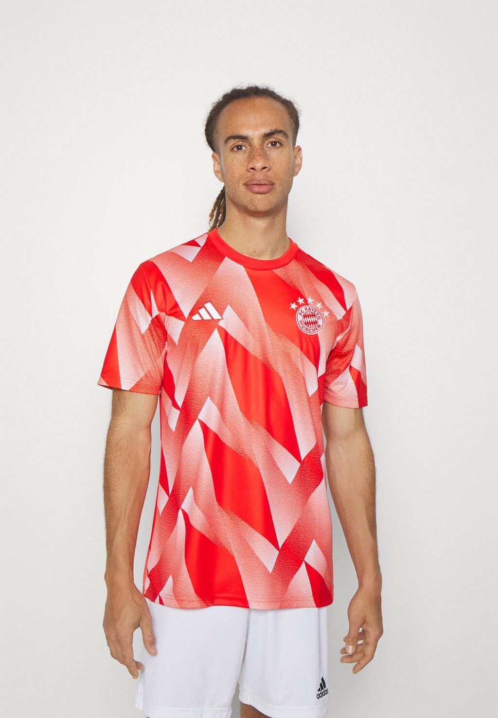 

Спортивная футболка Adidas