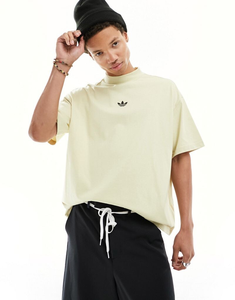 

Adidas Originals — бежевая баскетбольная футболка унисекс с высоким воротником