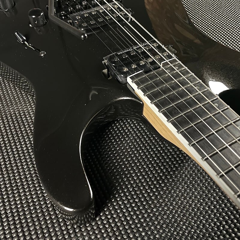 

Электрогитара Jackson Pro Plus Series DKA, Ebony Fingerboard- Metallic Black