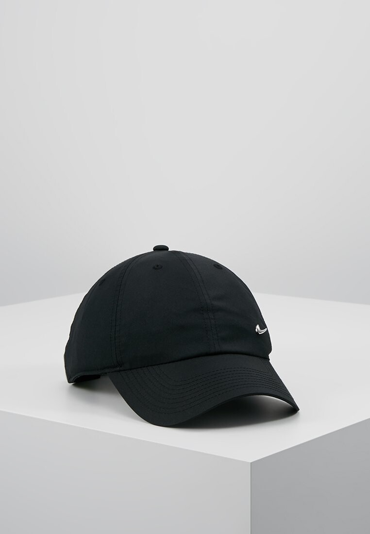 

Бейсболка Nike