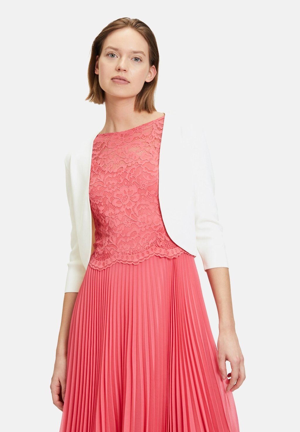 

Кардиган BOLERO MIT DETAILS Vera Mont, цвет rohweiß