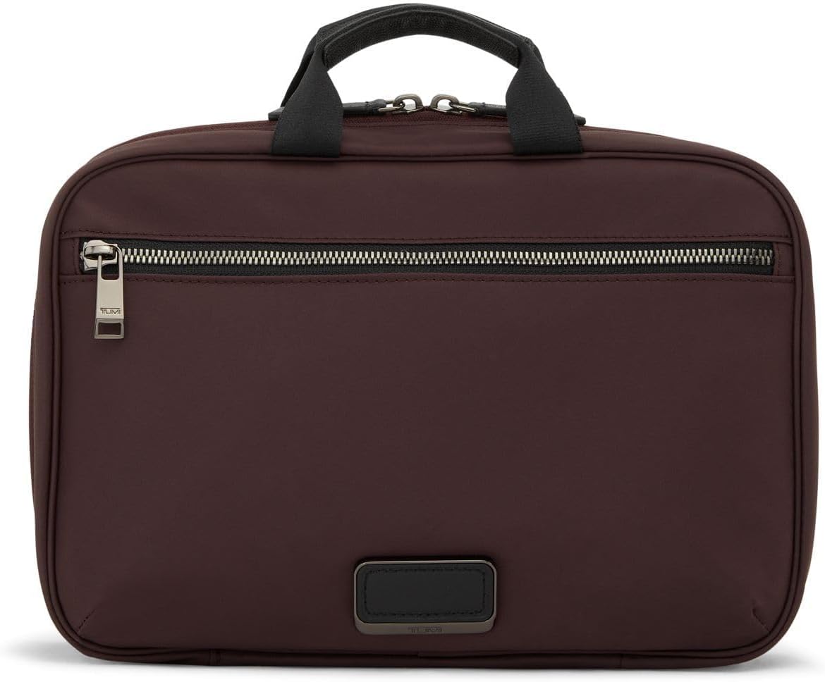 

Косметичка Voyageur Madeline Cosmetic Tumi, цвет Deep Plum