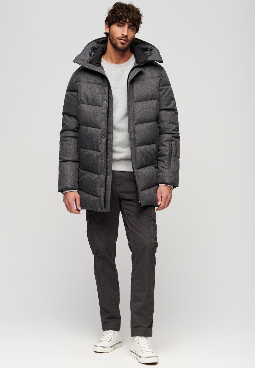 

Зимнее пальто CITY CHEVRON PADDED Superdry, темно-серый