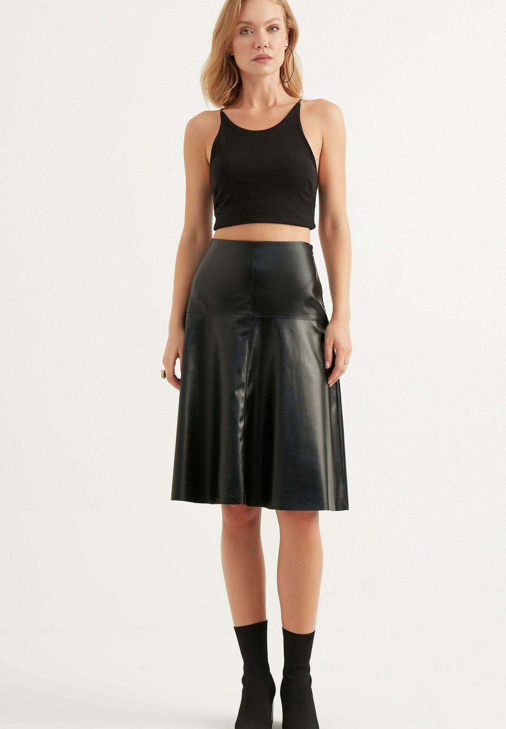 

Юбка А-силуэта LEATHER SKIRT. Herita, цвет black