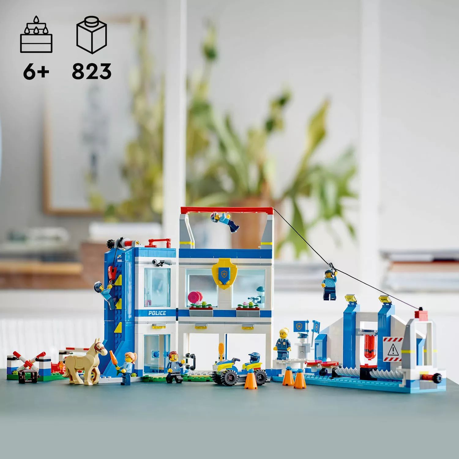 

LEGO City Police Training Academy (60372) Набор строительных игрушек LEGO