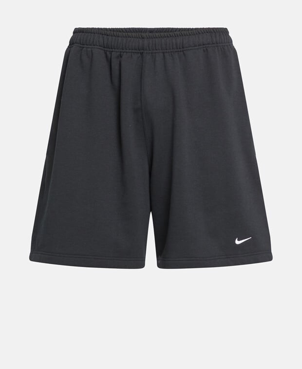 

Шорты-бермуды Nike, черный