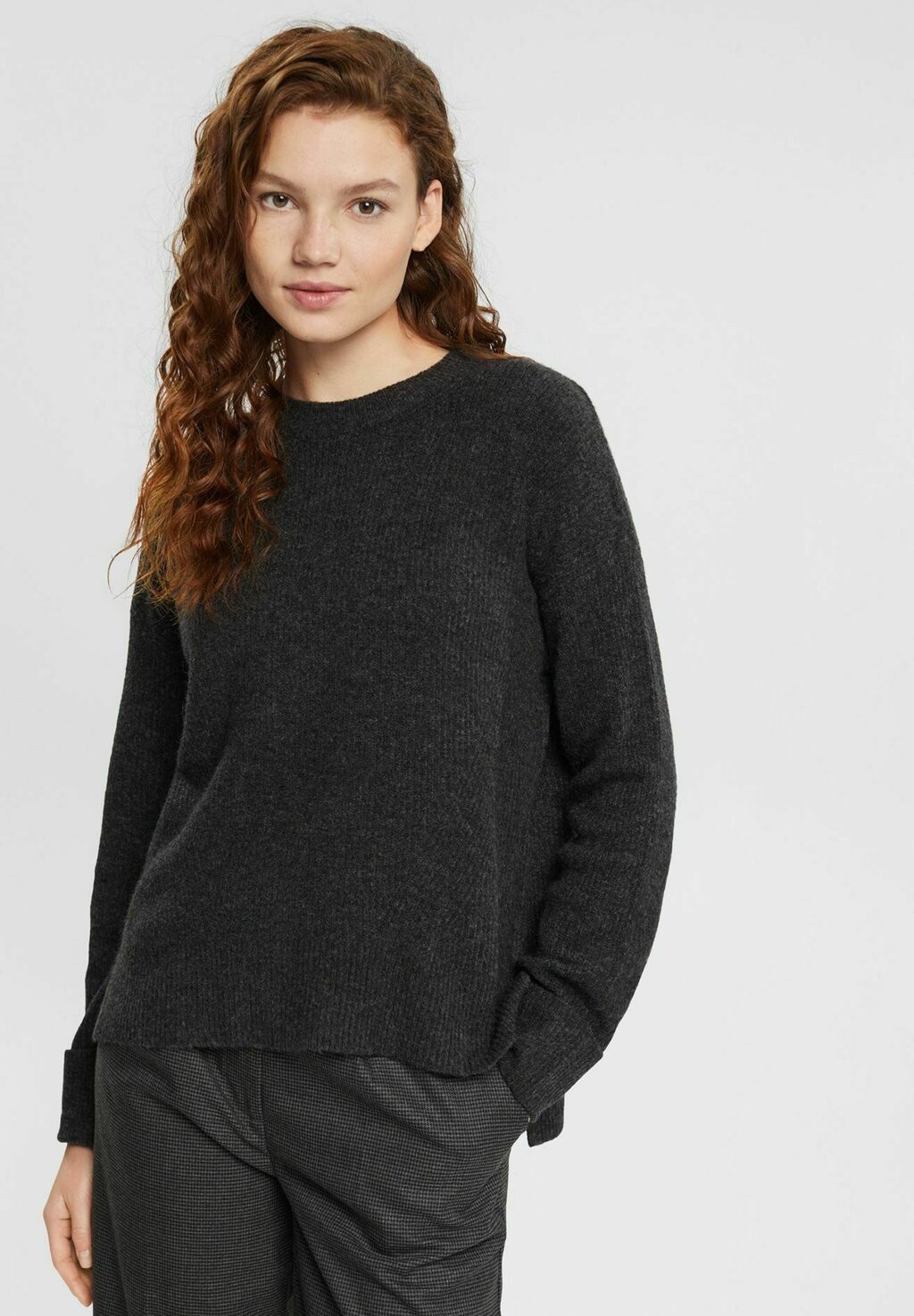 

Джемпер Esprit, антрацит