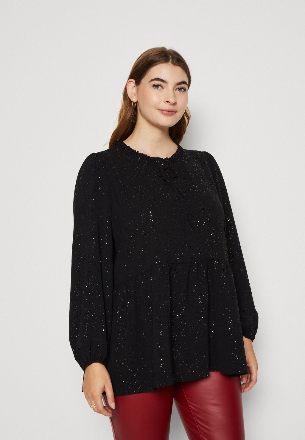 

Широкая рубашка манга ONLY Curve ONCMETTE ABA FRILL, черный