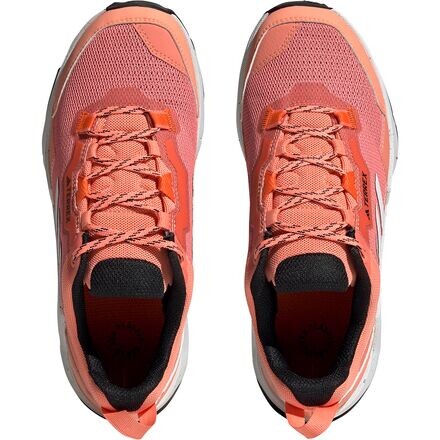 

Походные кроссовки Terrex AX4 женские Adidas, цвет Coral Fusion/Crystal White/Impact Orange