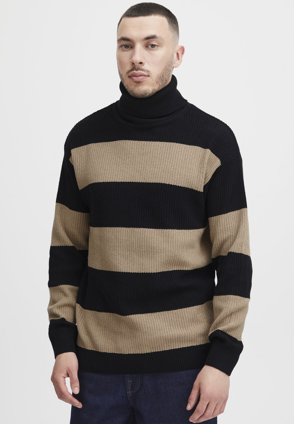 Вязаный свитер Solid, черный
