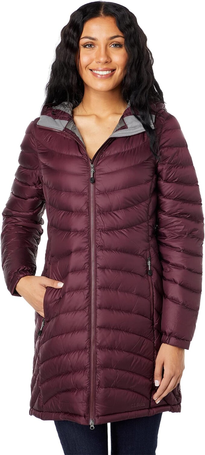 

Сверхлегкое пуховое пальто 850 с капюшоном L.L.Bean, цвет Dark Plum