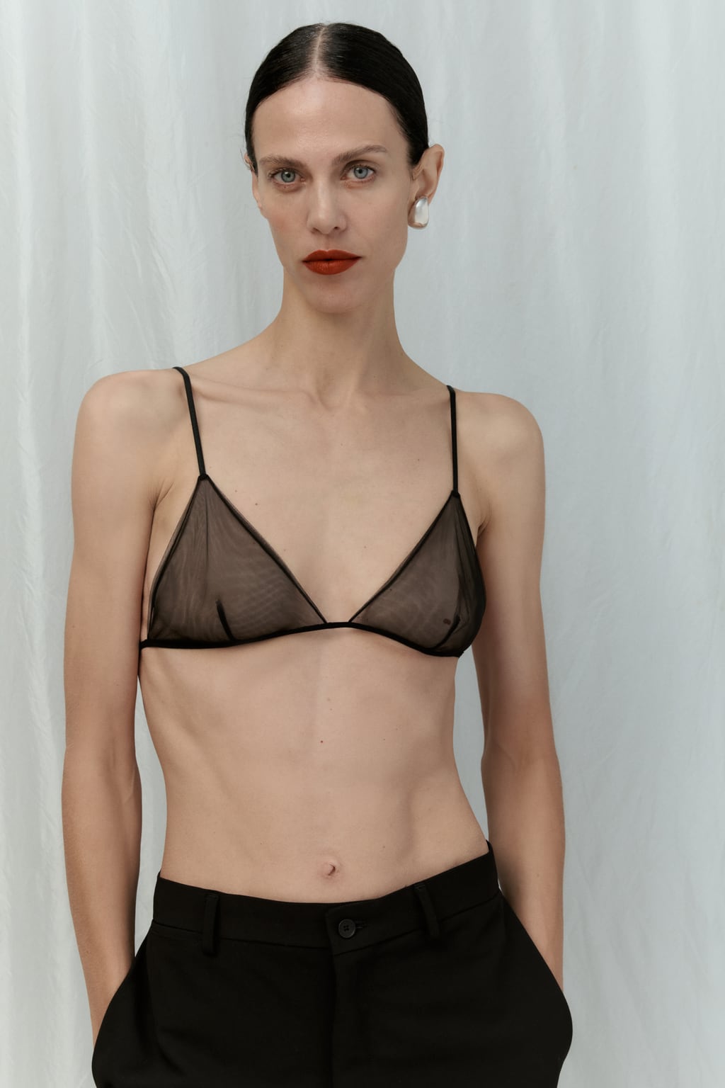 

Сетчатый треугольный бюстгальтер без косточек ZARA, черный