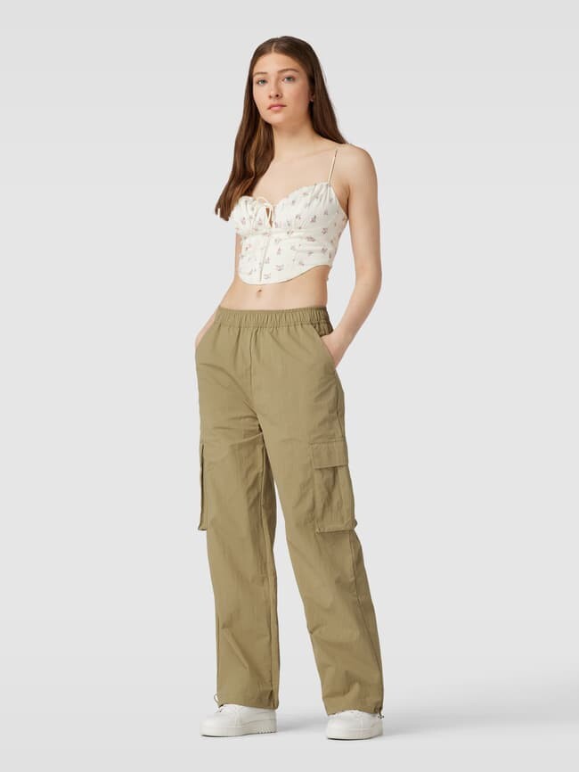 

Укороченный топ со шнуровкой Gina Tricot, белый