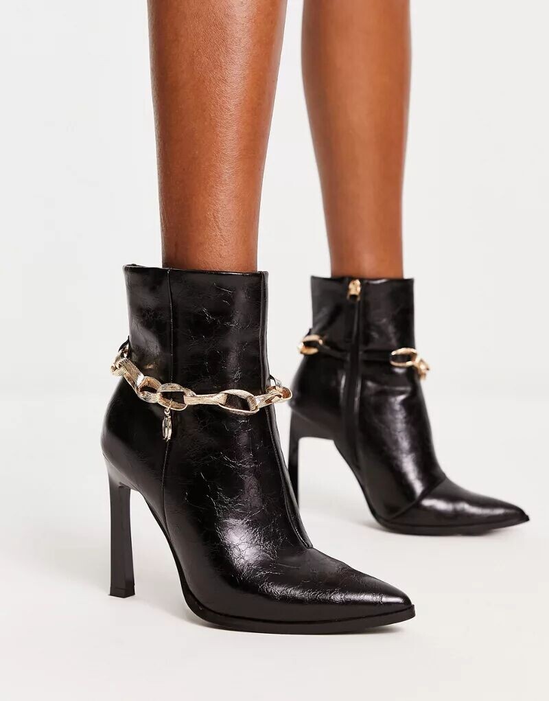 

Черные ботинки с острым носком и цепочкой River Island