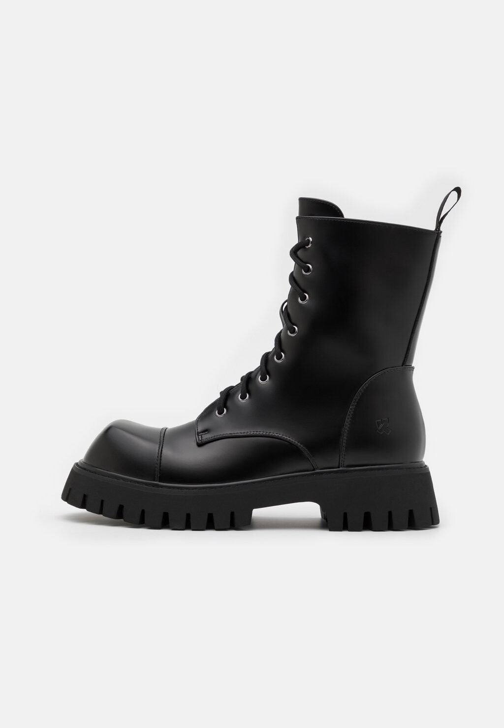 

Ботильоны на шнуровке Koi Footwear, черный