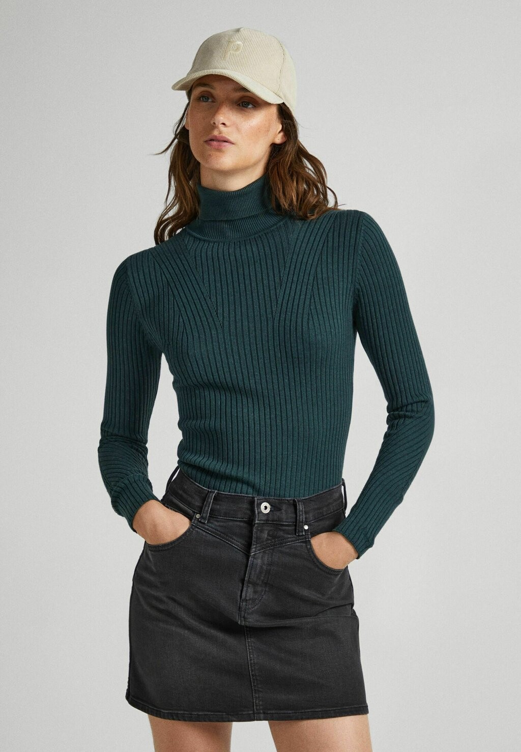 

Джерси Pepe Jeans ДАЛИА РОЛЛИРОВАННЫЙ ВОРОТНИК, зеленый