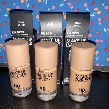 

Тональная основа Make Up Forever Hd Skin Undetectable Stay True — выбор оттенка, Make Up For Ever