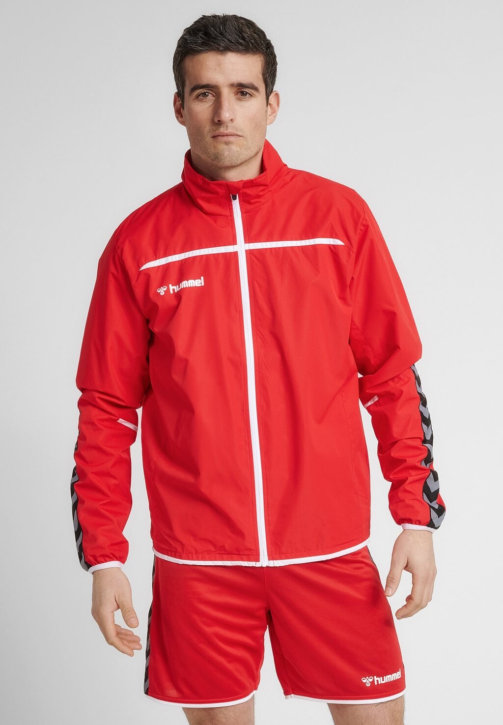

Спортивная куртка Hummel, розовый