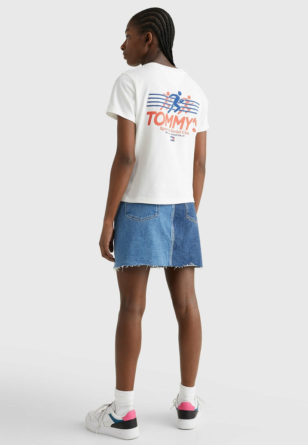

Футболка с принтом BACK GRAPHIC Tommy Jeans, кремовый