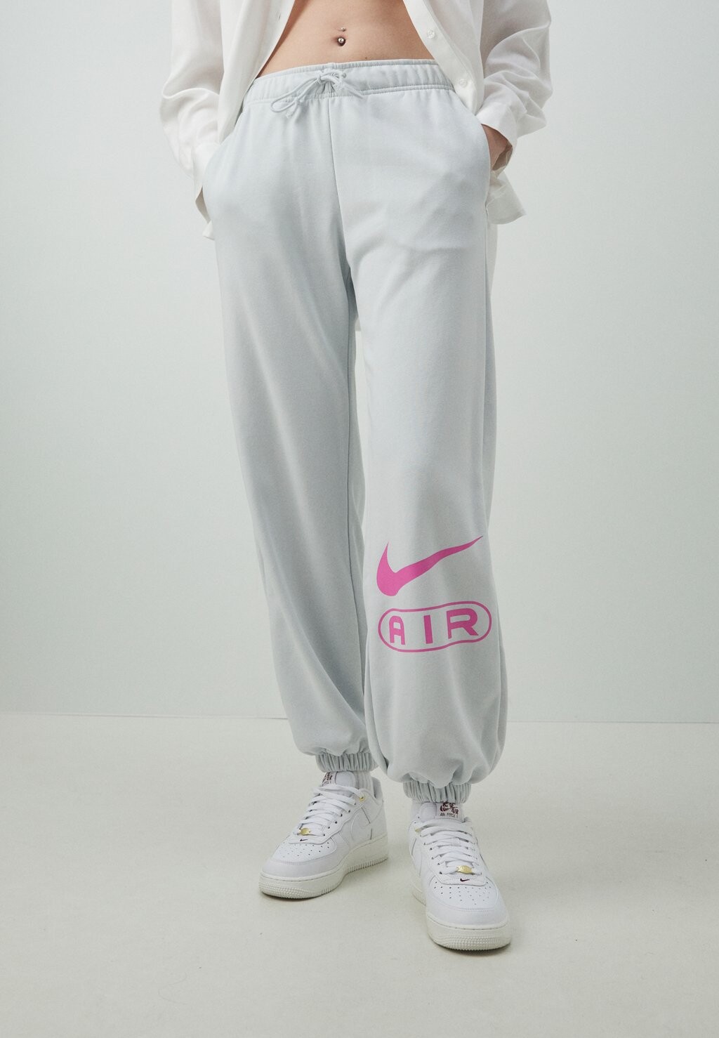 

Спортивные штаны AIR JOGGER Nike Sportswear, цвет photon dust
