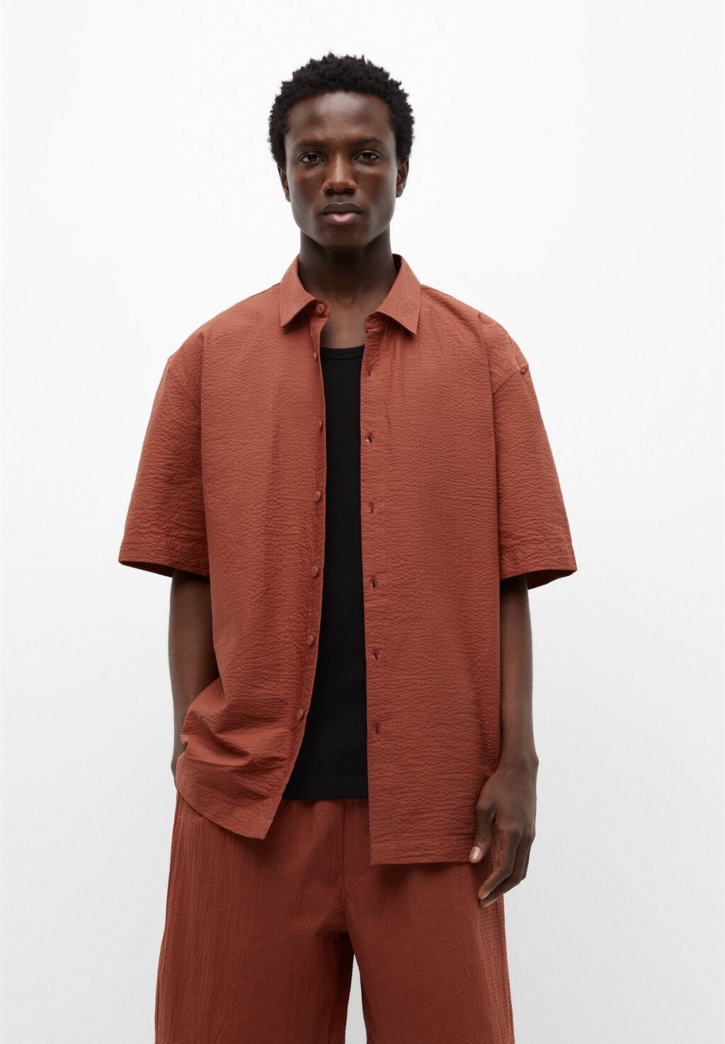

Рубашка Short Sleeve Seersucker PULL&BEAR, красный