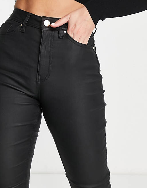 

Черные расклешенные джинсы с завышенной талией и покрытием River Island Tall