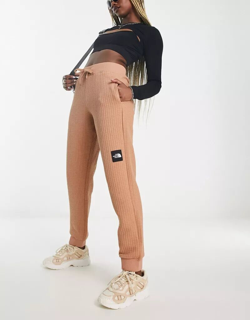 

Коричневые стеганые джоггеры The North Face NSE Mhysa