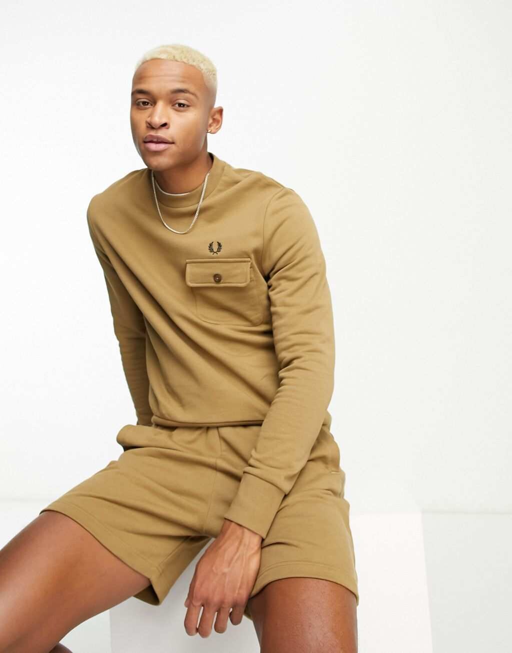 

Светло-коричневая толстовка с карманами Fred Perry, Коричневый